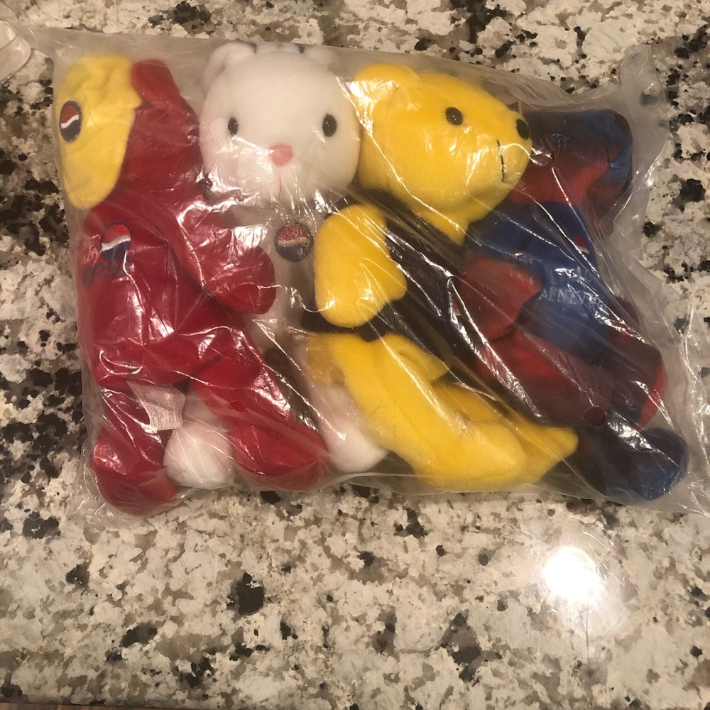 Pepsi 100th Anniversary Rare Bears Set of 4 New in Bag Red White Blue Yellow
